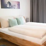 Oasis Woerthersee Neu & Zentral דירה *