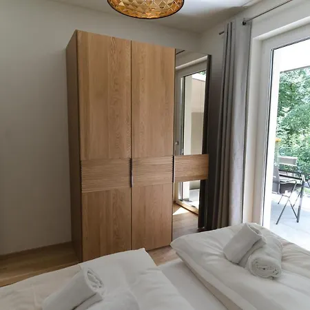 Oasis Woerthersee Neu & Zentral