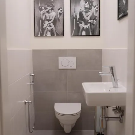 Oasis Woerthersee Neu & Zentral * 克鲁彭多夫