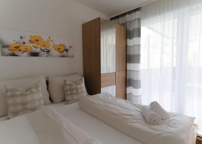 Oasis Woerthersee Neu & Zentral Апартаменты