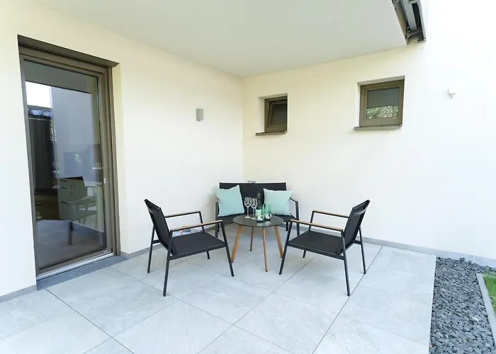 Oasis Woerthersee Neu & Zentral Апартаменты *