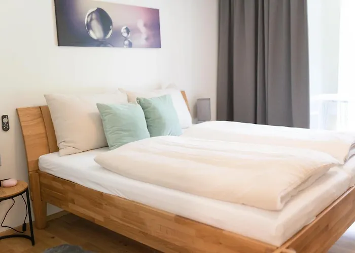 Oasis Woerthersee Neu & Zentral Апартаменты *